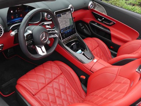 Used 2024 Mercedes-Benz SL 63 AMG S e Performance 4MATIC w/ Manufactur Interior Package image 18