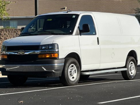 Used 2024 Chevrolet Express 2500 w/ Driver Convenience Package RWD image 16
