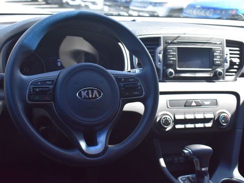 Used 2017 Kia Sportage LX image 20