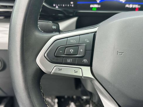 Used 2024 Volkswagen Taos S image 19