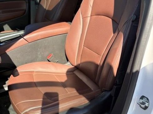 Used 2020 Buick Enclave Avenir w/ Avenir Technology Package FWD image 6