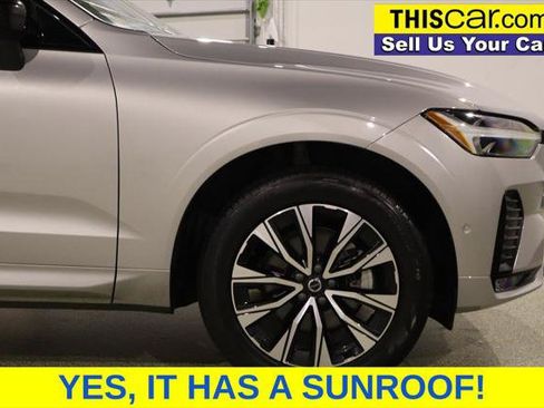 Used 2025 Volvo XC60 B5 Plus AWD/4WD image 10