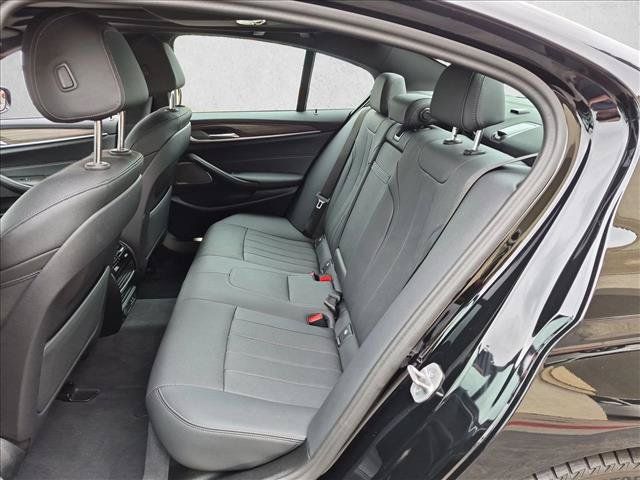 Certified 2023 BMW 530i w/ Premium Package RWD image 19