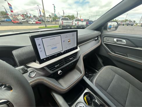 New 2026 Ford Explorer Tremor AWD/4WD image 28