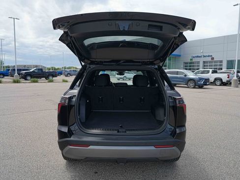 Used 2025 Chevrolet Equinox LT w/ Safety and Technology Package AWD/4WD image 14