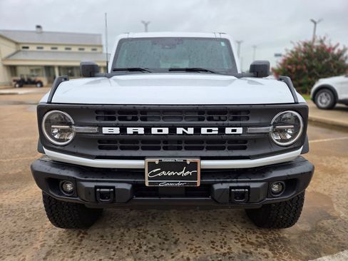 New 2025 Ford Bronco Big Bend w/ Black Diamond Package AWD/4WD image 2