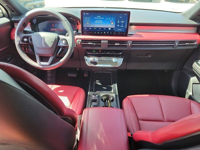 Certified 2024 Lincoln Corsair Reserve FWD image 17