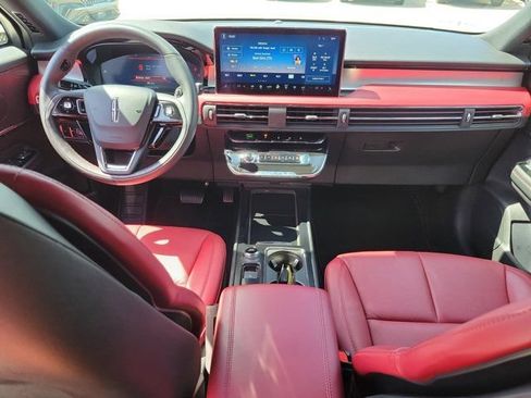 Certified 2024 Lincoln Corsair Reserve FWD image 17