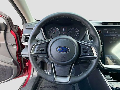 Used 2020 Subaru Outback Limited image 36