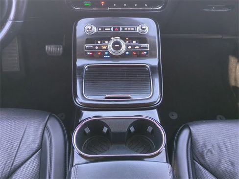 Used 2021 Lincoln Nautilus Reserve image 19