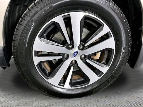 Used 2018 Subaru Outback 2.5i Limited AWD/4WD image 31