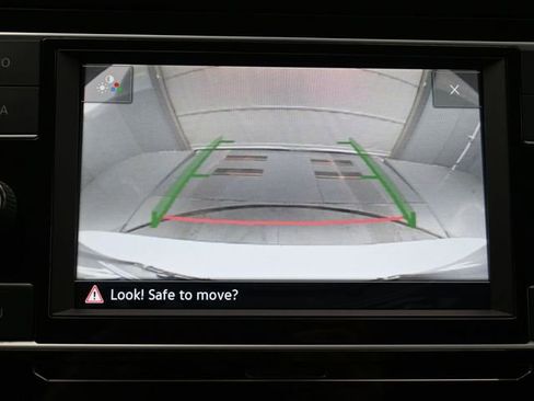 Used 2022 Volkswagen Tiguan S image 20