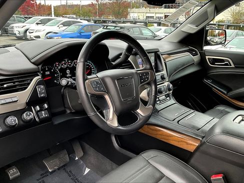 Used 2020 GMC Yukon Denali w/ Open Road Package image 12