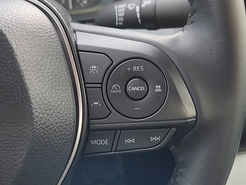 Used 2024 Toyota Corolla SE image 13