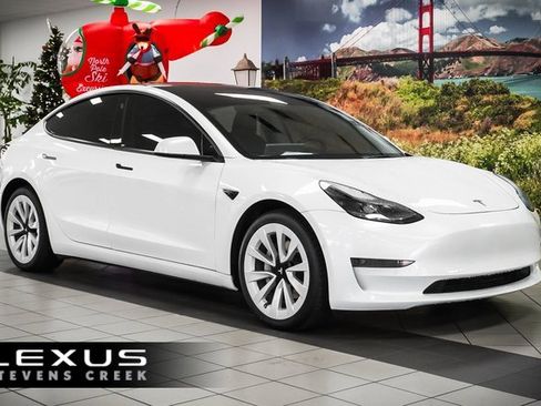 Used 2022 Tesla Model 3 image 1