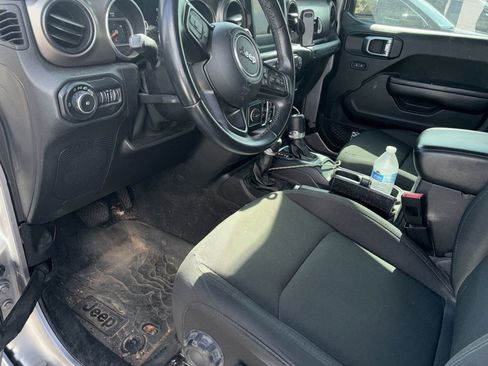Used 2020 Jeep Wrangler Unlimited Sport image 5