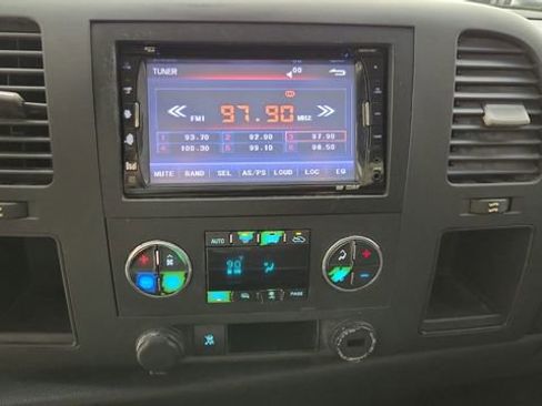 Used 2011 Chevrolet Silverado 1500 LT w/ Texas Edition image 22