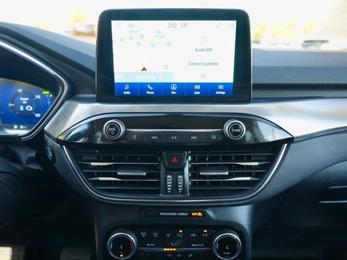 Used 2022 Ford Escape Titanium image 20