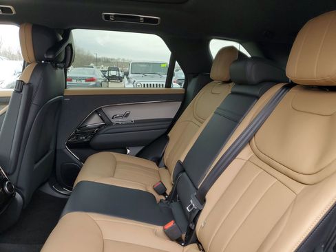 New 2026 Land Rover Range Rover Sport Dynamic SE AWD/4WD image 26