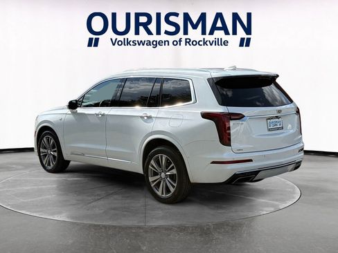 Used 2022 Cadillac XT6 Premium Luxury w/ Technology Package AWD/4WD image 4