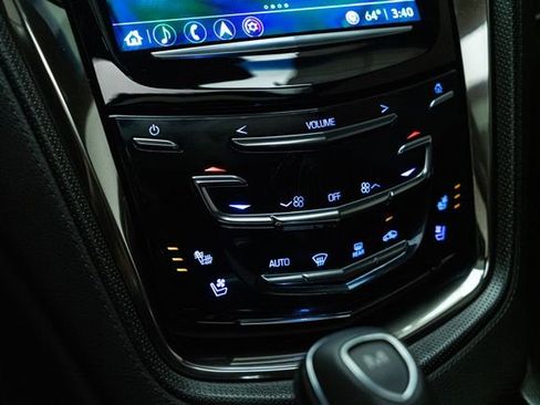 Used 2018 Cadillac CTS V w/ Luxury Package image 27