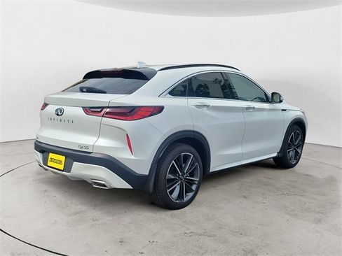 New 2025 INFINITI QX55 Essential image 5