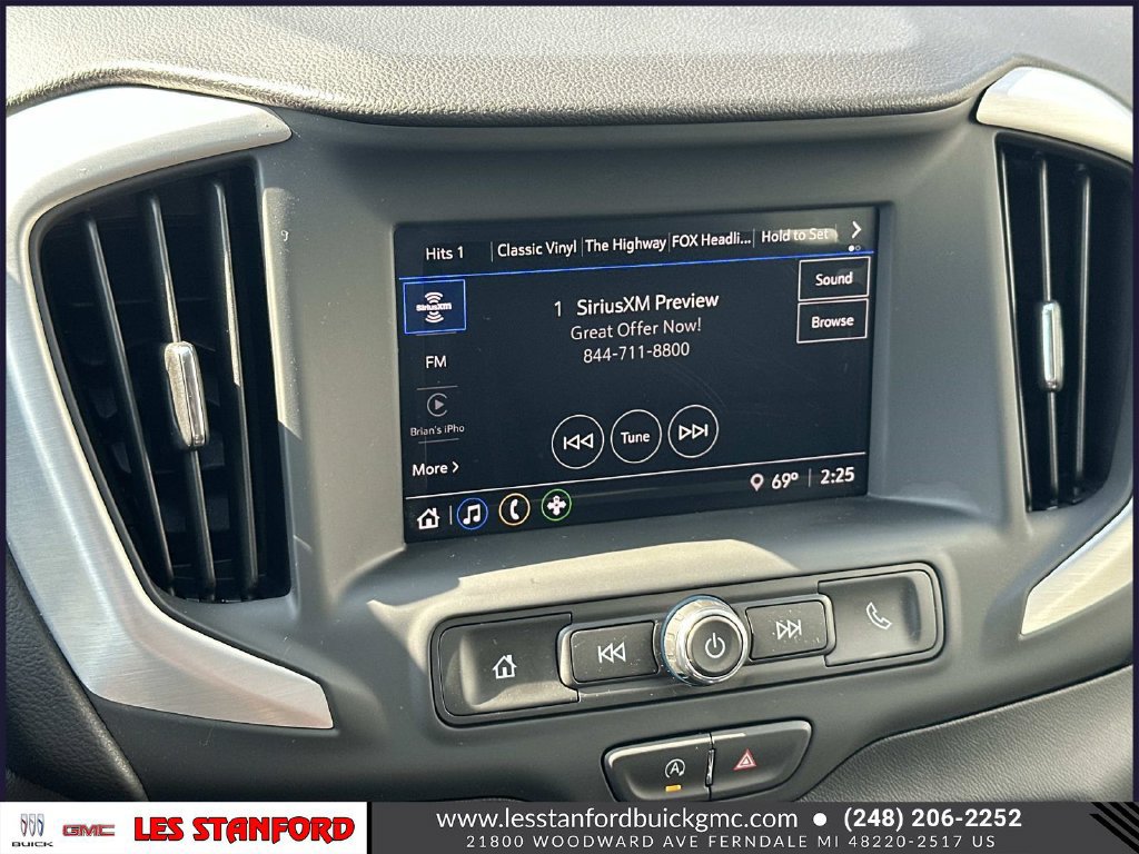 Used 2023 GMC Terrain SLE AWD/4WD image 30