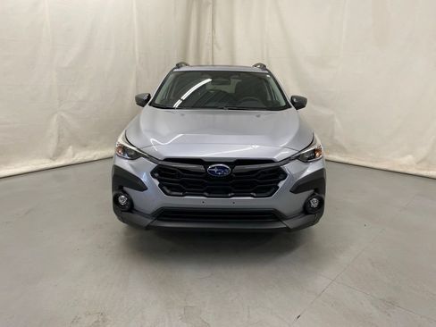 Used 2025 Subaru Crosstrek 2.5i Premium AWD/4WD image 3