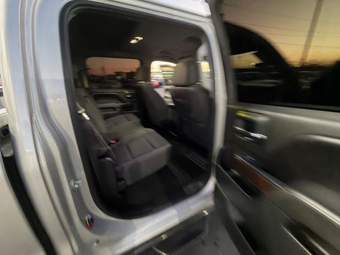 Used 2017 GMC Sierra 1500 SLE w/ SLE Fleet Convenience Package AWD/4WD image 14