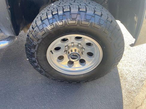 Used 2010 Chevrolet Silverado 2500 LT w/ Interior Plus Package image 27