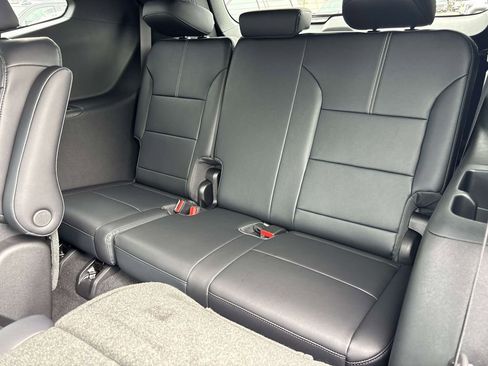 New 2026 GMC Acadia Elevation w/ Elevation Premium Package AWD/4WD image 7