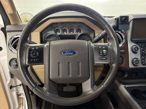 Used 2016 Ford F250 Lariat w/ Lariat Interior Package AWD/4WD image 16