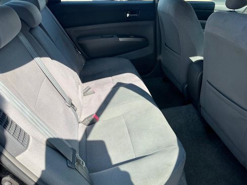 Used 2007 Toyota Prius Touring w/ Pkg 1 FWD image 10