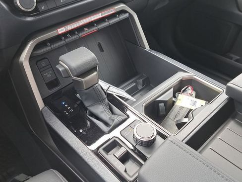 New 2026 Toyota Tundra SR5 AWD/4WD image 18