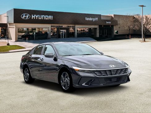 New 2026 Hyundai Elantra SEL Sport FWD image 11