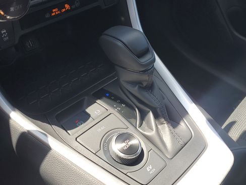 Certified 2024 Toyota RAV4 LE AWD/4WD image 30