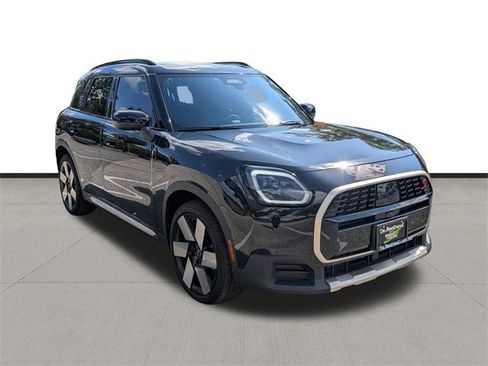 Used 2025 MINI Cooper Countryman S w/ Comfort Package Max image 4
