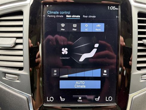 Used 2021 Volvo XC90 T6 Momentum w/ Climate Package image 27