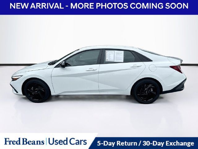 Used 2026 Hyundai Elantra Sport w/ Cargo Package FWD image 6