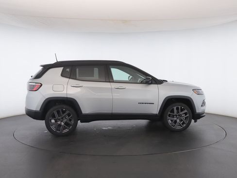 New 2026 Jeep Compass Limited image 14
