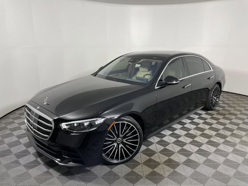 Used 2021 Mercedes-Benz S 580 4MATIC Sedan image 1