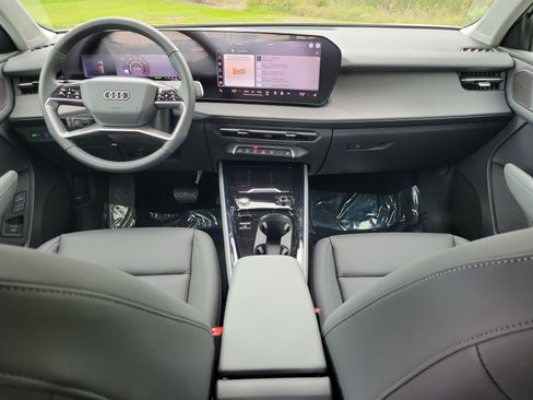 New 2026 Audi Q3 quattro 2.0T image 13