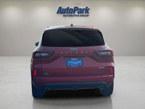 Used 2024 Ford Escape ST-Line Select w/ Tech Pack #2 image 8