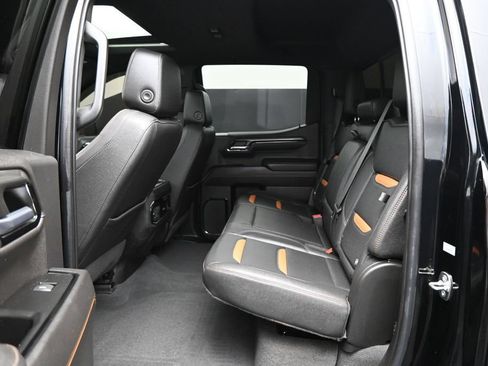 Used 2022 GMC Sierra 1500 AT4 w/ AT4 Premium Package AWD/4WD image 27