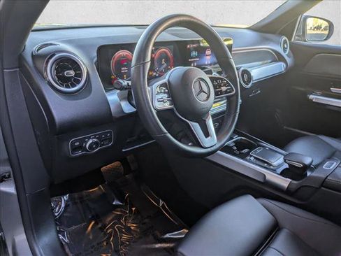 Used 2022 Mercedes-Benz GLB 250 image 10