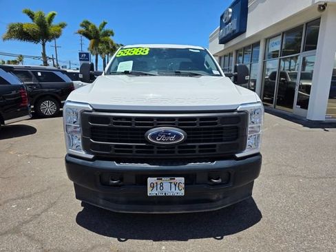 Used 2023 Ford F250 XL AWD/4WD image 2