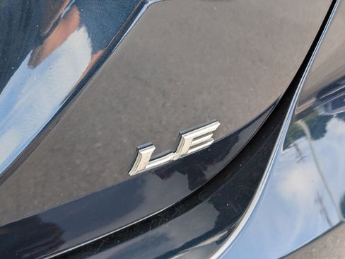 Used 2019 Toyota Camry LE FWD image 10