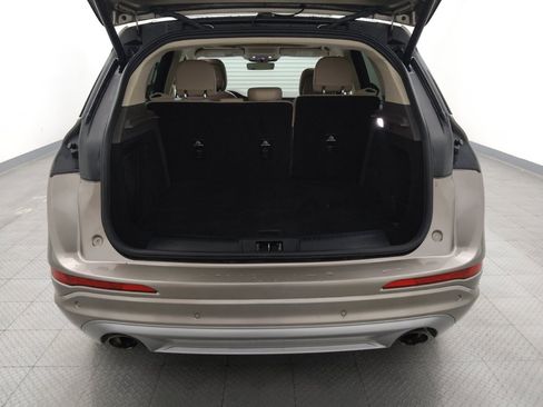 Used 2020 Lincoln Corsair Reserve w/ Appearance Package image 28