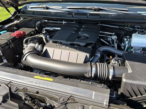 Used 2024 Nissan Frontier Pro-X RWD image 32