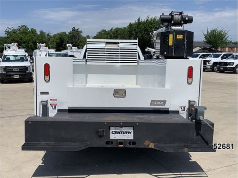 Used 2022 RAM 3500 4x4 Crew Cab DRW image 10